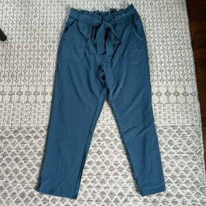 Fitted Trouser Pant w/ tie belt